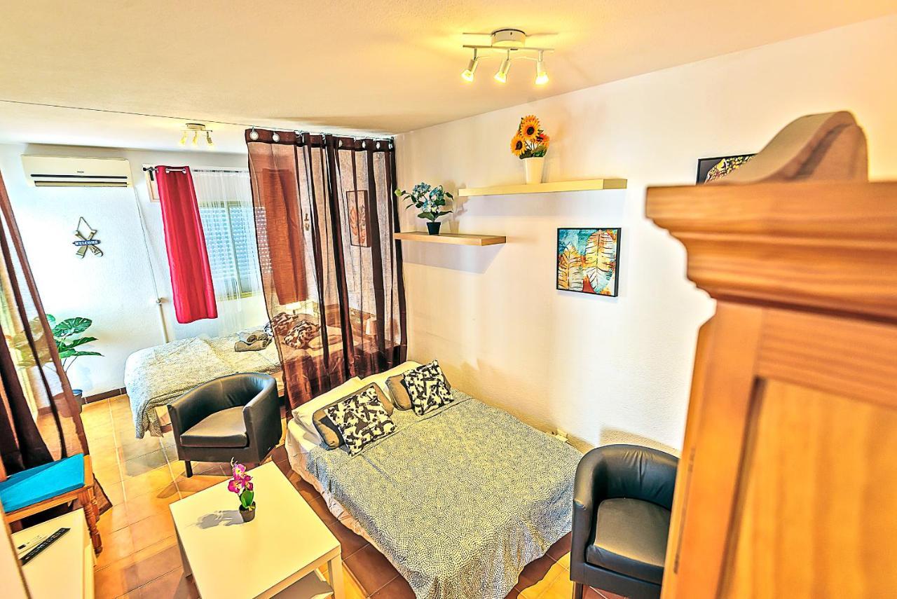 Ocean View Beach Apartment With Pool & Balconies 엘푸에르토데산타마리아 외부 사진
