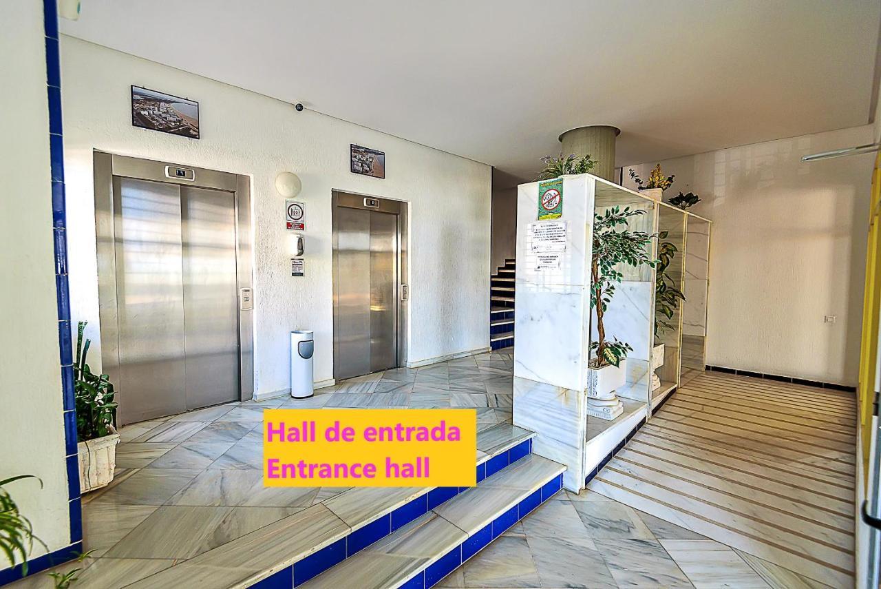 Ocean View Beach Apartment With Pool & Balconies 엘푸에르토데산타마리아 외부 사진