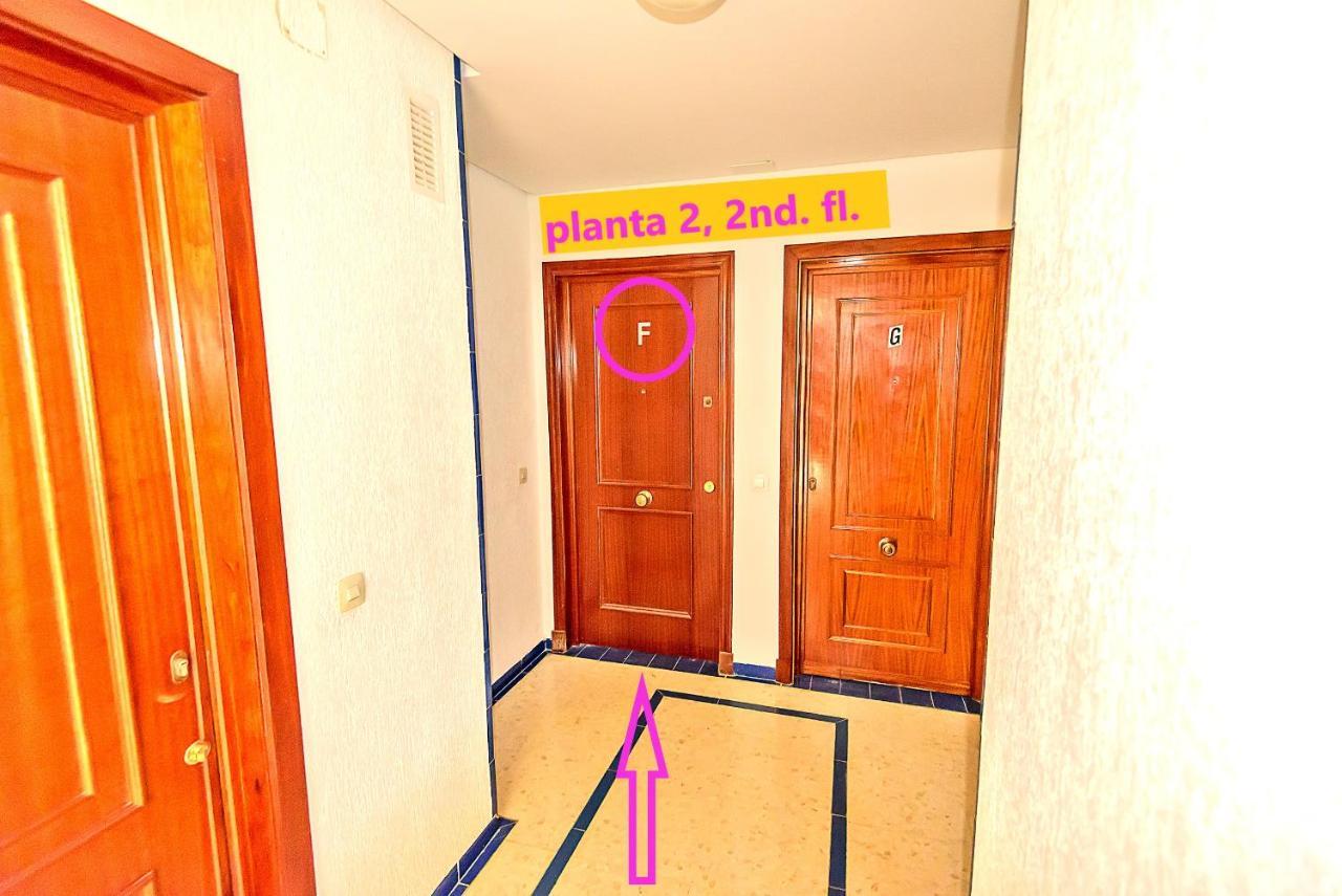 Ocean View Beach Apartment With Pool & Balconies 엘푸에르토데산타마리아 외부 사진