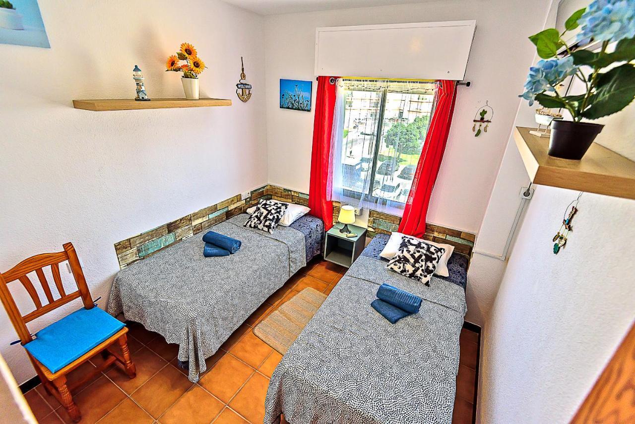 Ocean View Beach Apartment With Pool & Balconies 엘푸에르토데산타마리아 외부 사진