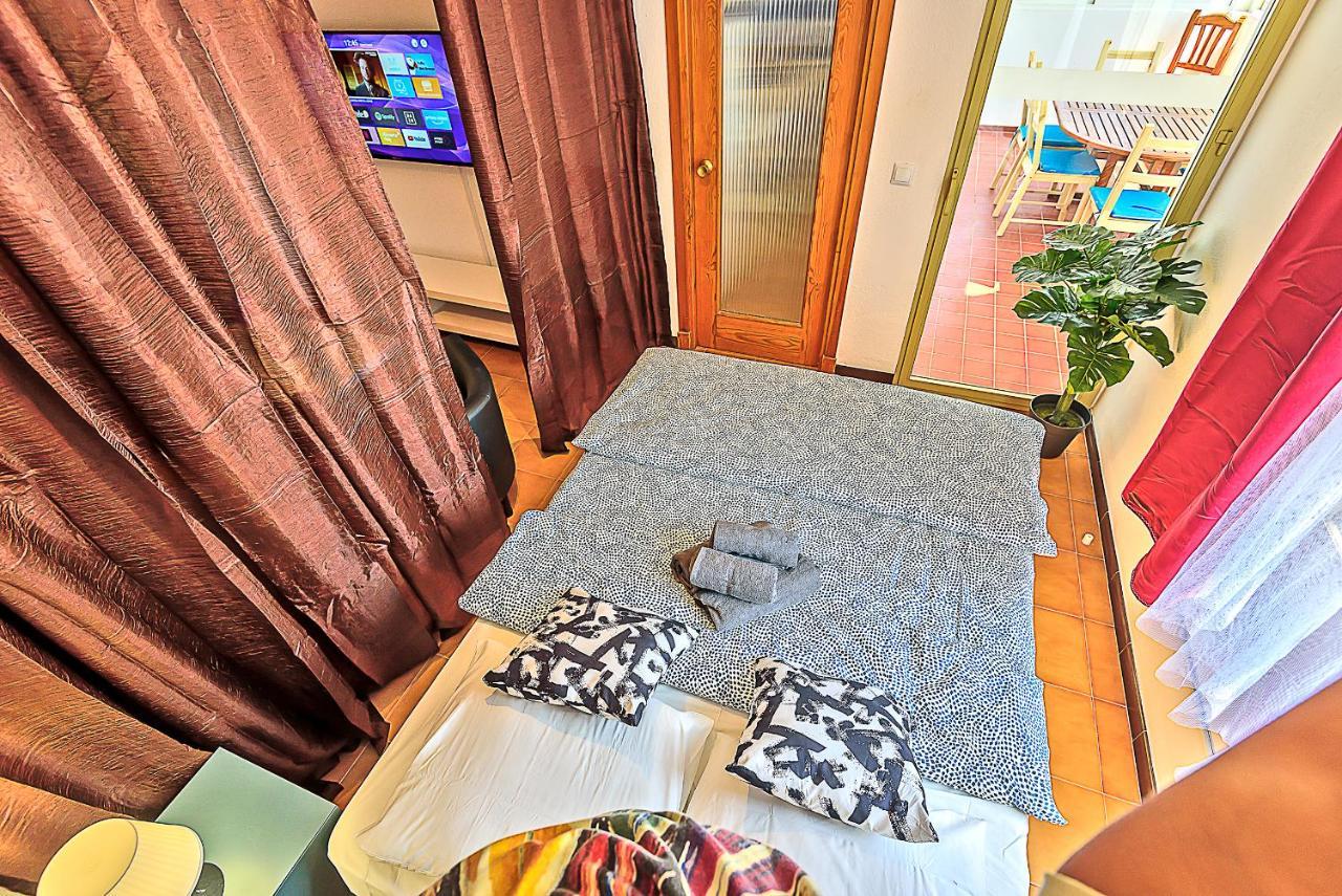 Ocean View Beach Apartment With Pool & Balconies 엘푸에르토데산타마리아 외부 사진